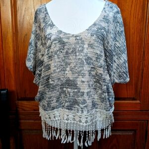 Aeropostale‎ XS/S batwing poncho open weave blue/cream cropped lace fringe shirt